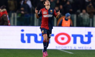 perotti esulta genoa febbraio 2015 ifa