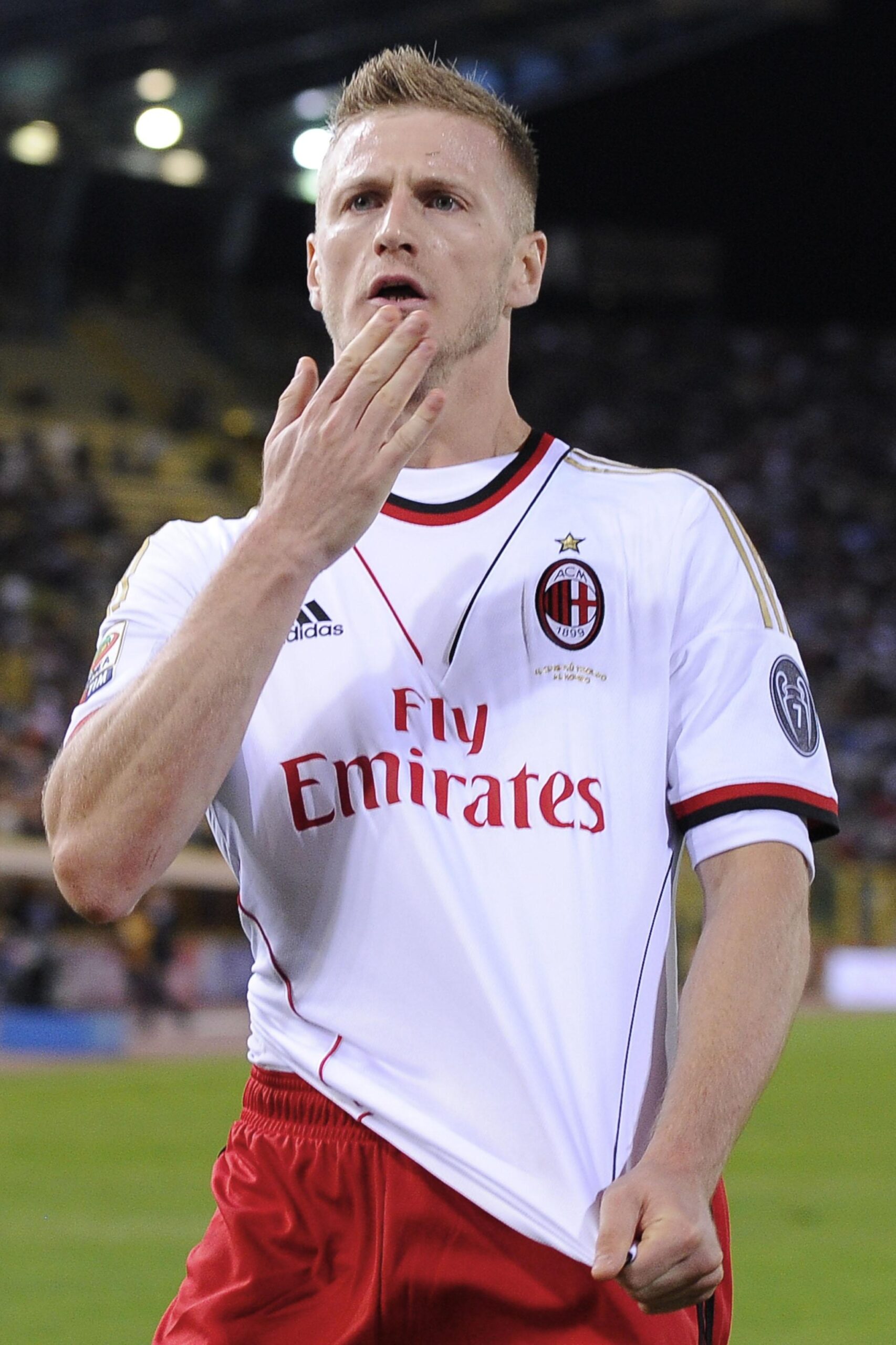 abate esulta milan away 2013 ifa scaled